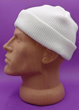 Біла шапка коротка жіноча/чоловіча з акрилу, вулична шапка біні біла до вух унісекс2 фото