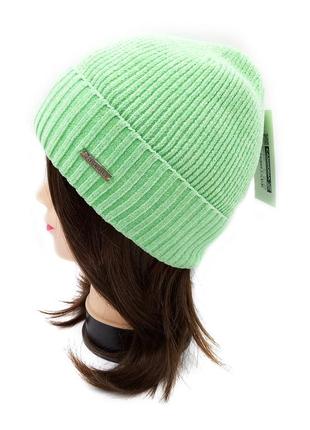 Женская ярко зеленая шапка плюшевая из велюра 54-56, салатовая шапка бини на осень/весну велюровая caskona2 фото