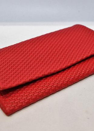 Портмоне из натуральной эластичной кожи.