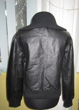 Оригінальна жіноча шкіряна куртка east village. іспанія. лот 92