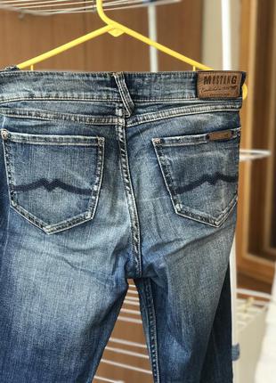 Очень крутые джинсы mustang4 фото