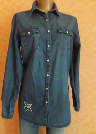 Актуальная джинсовая рубашка