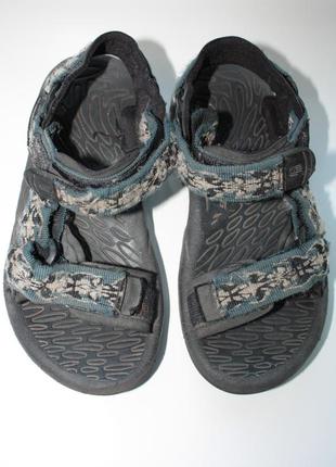 Босоніжки ф. teva р-30 у відмінному стані. взуття teva - світовий бренд