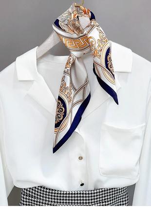 Шелковый платок на шею белый с золотым узором дизайнерский 70*70 см3 фото