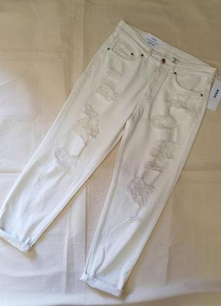 Джинсы бойфренды h&m,белве раваные джинсы бойфренды,светло бежевые джинсы бойфренд4 фото