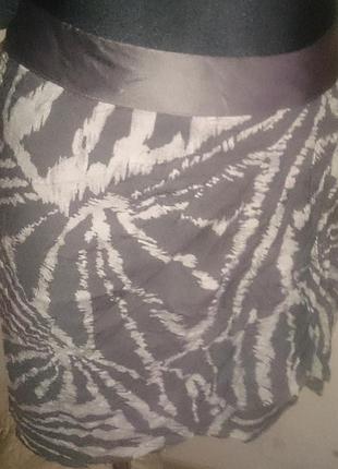 Стильна сіра спідниця зебра р42 steps