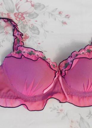 Бюстгалтер