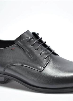 Мужские классические кожаные туфли матовые черные ikos 38151