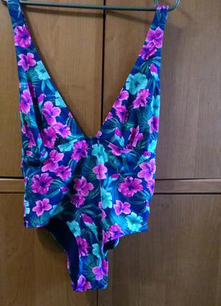 Яскравий Купальник