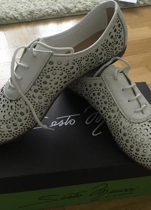 Кожаные итальянские мокасины 7,5  37