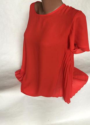 Красная блуза