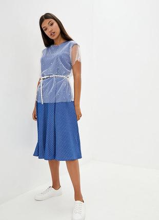 Женское нарядное платье синее в горошек с пояском и накидкой из фатина solh mksh21652 фото