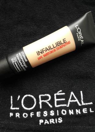 Стойкий тональный крем l'oreal "матовое покрытие"1 фото