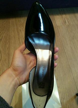 Жіночі класичні туфлі anne klein 39 р. наш