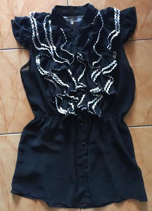 Красива блузка