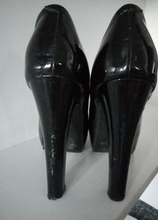 Красивые черные туфли на высоком каблуке, туфли с открытым носком3 фото