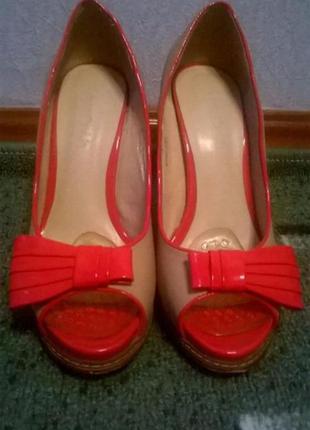 Шикарні туфлі lanzoniab обмін/продаж