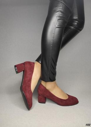 Туфли женские бордо на низком каблуке6 фото