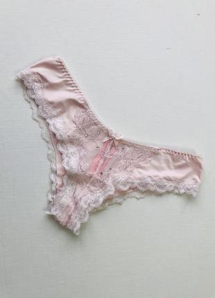 Красиві легкі трусики з мереживом від hunkemoller