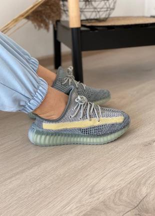 Жіночі кросівки adidas yeezy boost 350 blue ash
