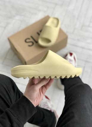 Шльопанці adidas yeezy slide тапочки шлепанци