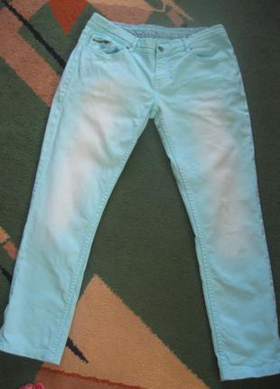 Снизила цены!!!!супер джинсы с замочками внизу штанин
