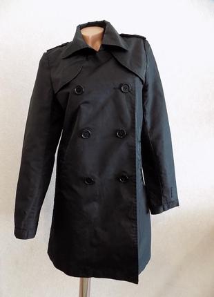 Куртка вітровка плащ чорний фірмовий pieces розмір 46(м)