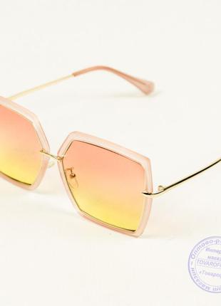 Солнцезащитные квадратные женские очки с цветными линзами - 899/21 фото