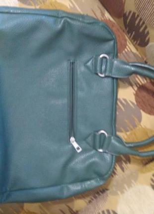 Зеленая сумка с короткими ручками3 фото