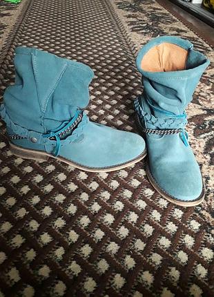 Женские кожаные демисезонные ботинки 38 р