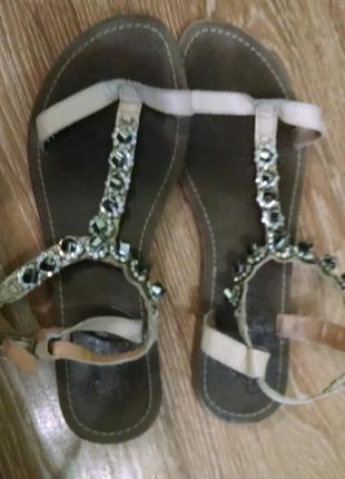 Босоножки next