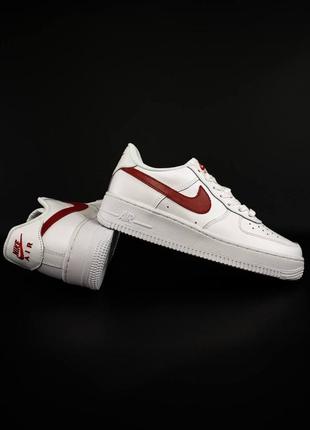 Жіночі шкіряні кросівки nike air force 1 white “red swoosh”2 фото