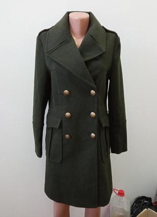 Военное женское тёплое пальто хакки с погонами primark