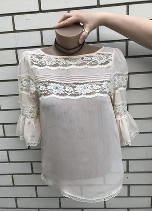 Дуже красива,романтична,мереживна блузка з воланами,рюшами на рукавах missguided1 фото