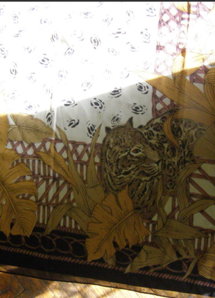 Красивый шифоновый платок с тиграми 81х 815 фото