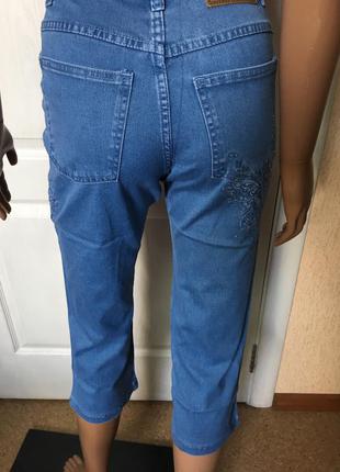 Бриджи женские джинсовые с вышивкой размеры: 25-304 фото