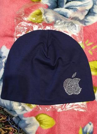 Продам женскую шапочку.