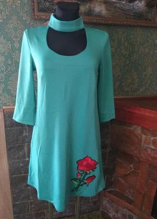 Сукня з вишивкою і імітацією чокера 44-46