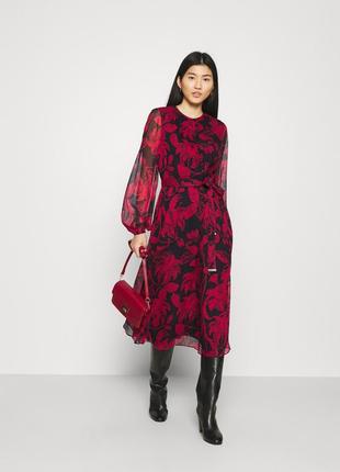 Красно-черное дизайнерское шифоновое летящее платье с цветочным принтом брендовое sandro cos franchi