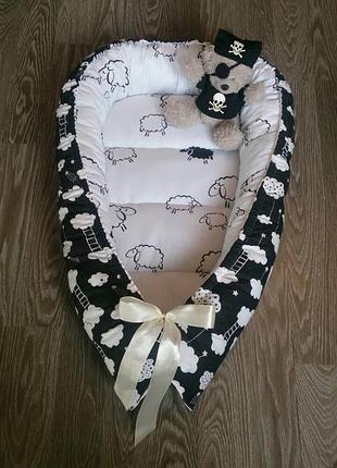 Двустороннее гнездышко babynest для новорожденного черно-белое