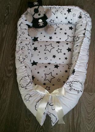 Двустороннее гнездышко babynest для новорожденного черно-белое