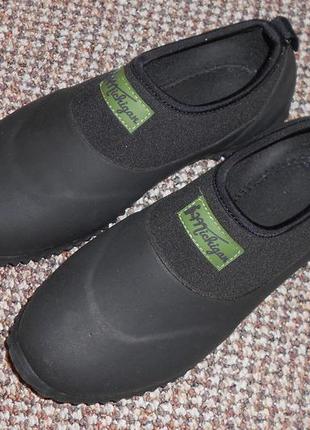 Аквашузы дайвинг, рыбалка, водные виды спорта.