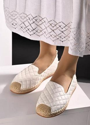 Акция! белые кожаные балетки эскадрильи в стиле channel.