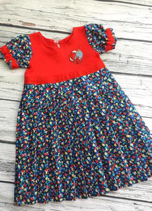 Сукня для дівчинки.