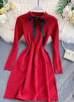 Красное платье трикотаж