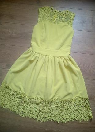 Красиве плаття, гірчичного кольору, колір на другому фото