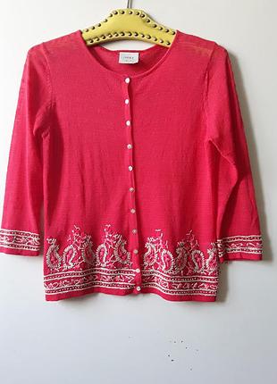 Кораловый кардиган с вышивкой