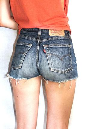 Стильные шортики levis