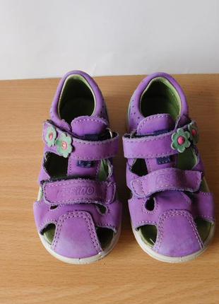 Босоніжки pepino 22 р. устілка 14 див. шкіра