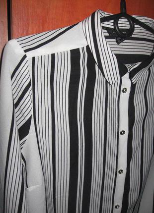 Рубашка длинная с разрезами полоска черно-белая 3
